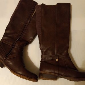 Ladies boots